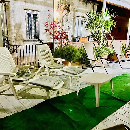 Appartamento Blessing House Napoli Esterno foto