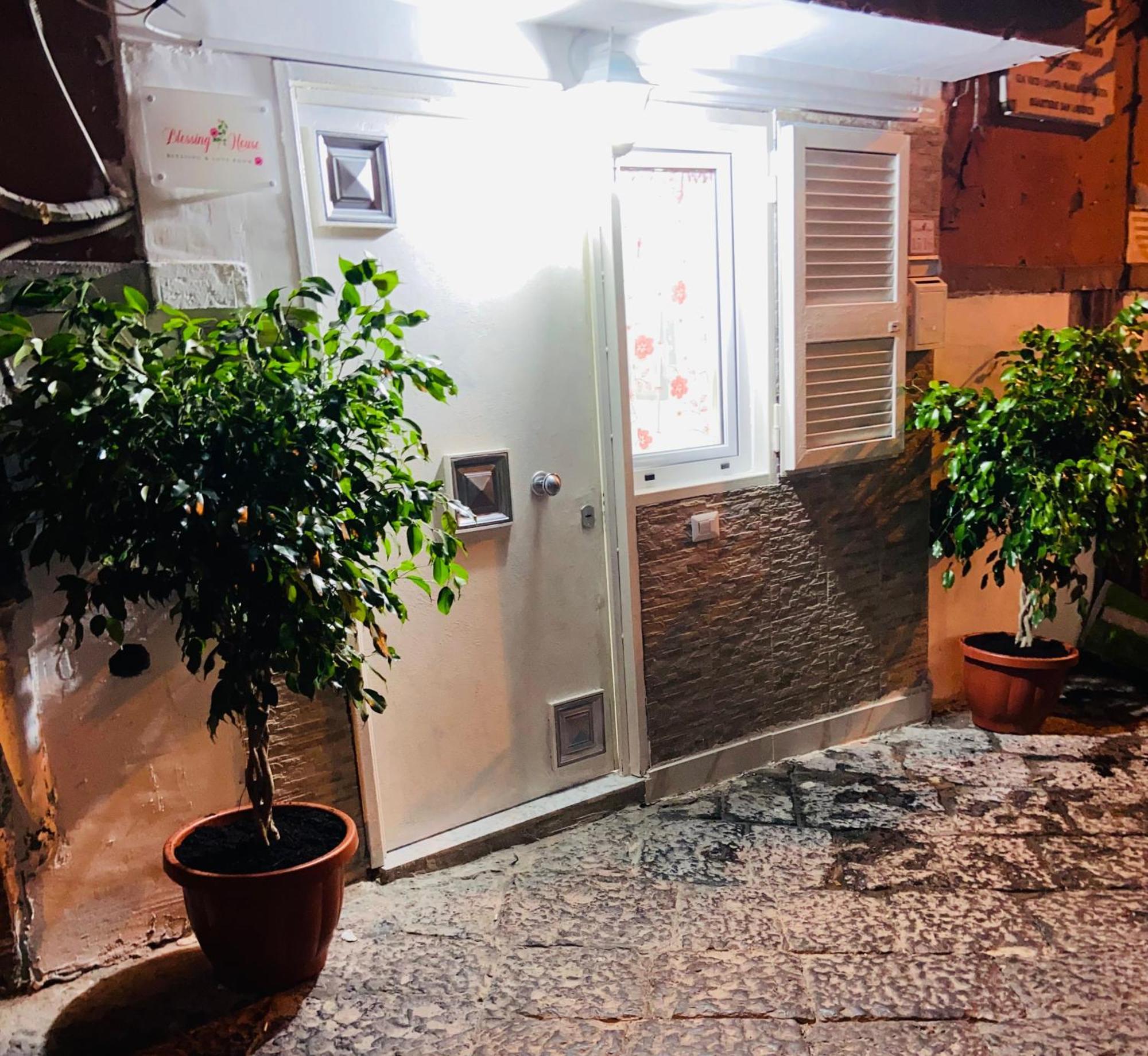Appartamento Blessing House Napoli Esterno foto