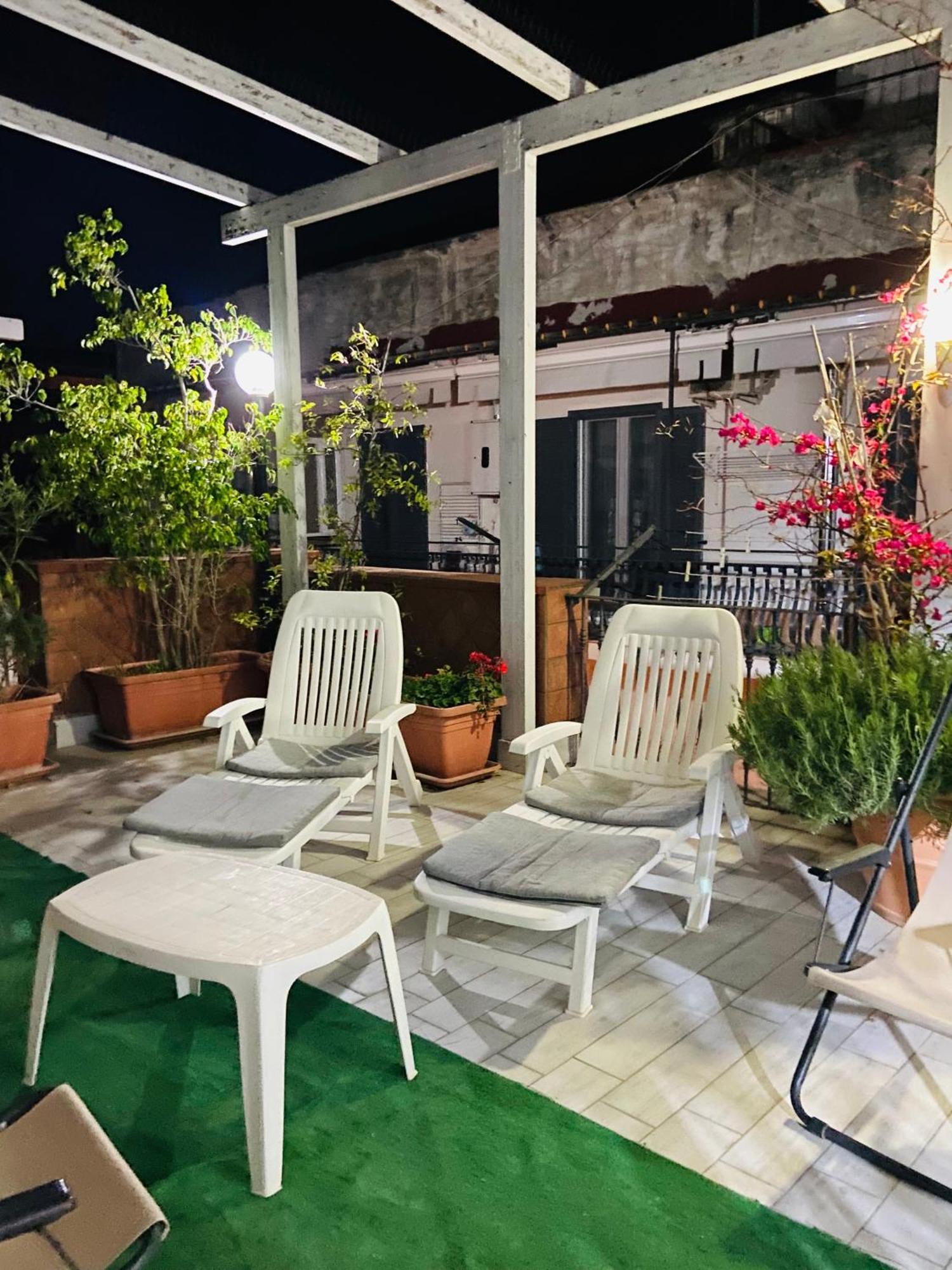 Appartamento Blessing House Napoli Esterno foto
